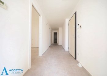 corridoio - Quadrilocale Via Criscuolo 1, Taranto - foto 10