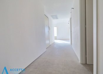 corridoio - Quadrilocale Via Criscuolo 1, Taranto - foto 15