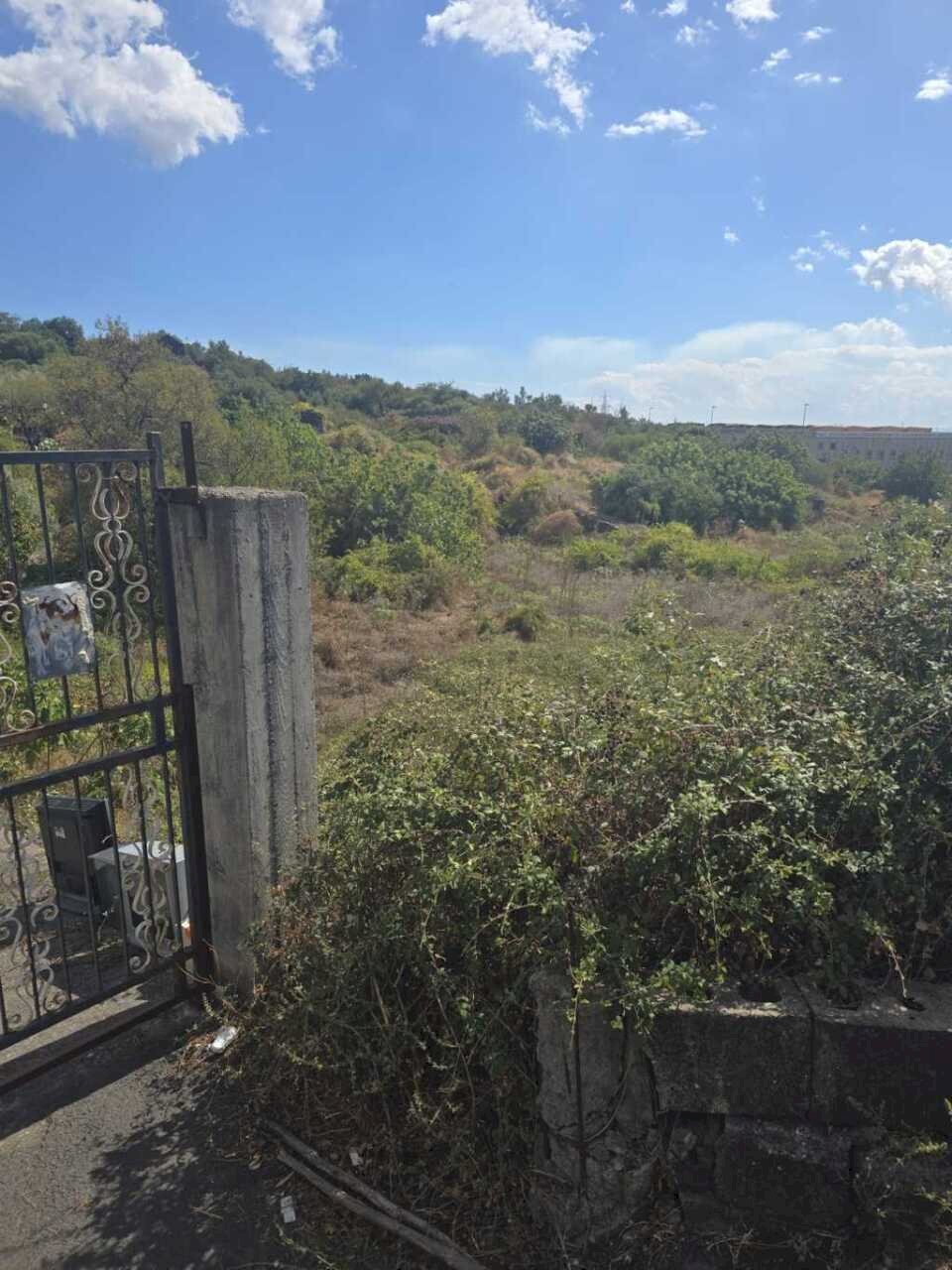 2.jpg - Terreno agricolo Via Luigi Pirandello, Camporotondo Etneo - foto 2