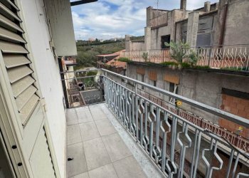 balcone - Quadrilocale Via Istria 41, Paternò - foto 14