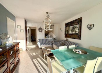 Three-room apartment Via Aurelia, Imperia - photo 12