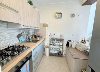Three-room apartment Via Aurelia, Imperia - photo 17