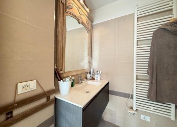 Three-room apartment Via Aurelia, Imperia - photo 24