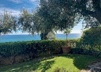 Three-room apartment Via Aurelia, Imperia - photo 11