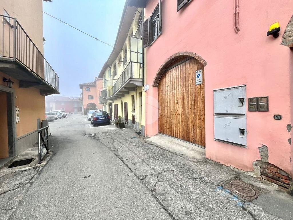 Three-room apartment Via San Martino, Gassino Torinese - photo 1