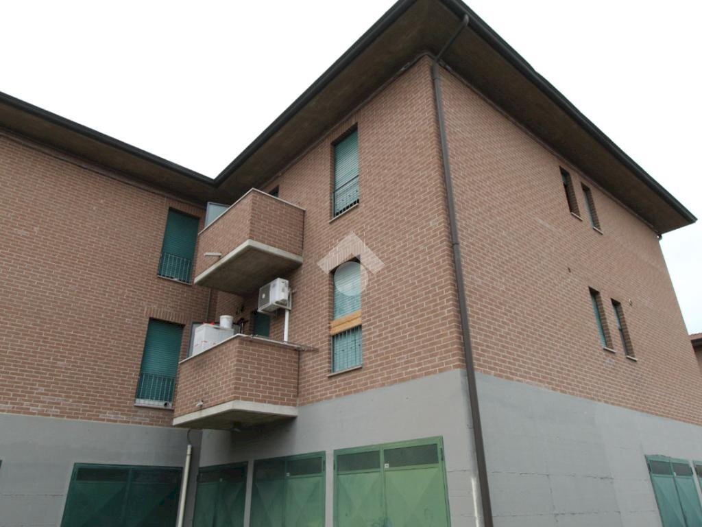 Two-room apartment Via Canale, Casalgrande - photo 1