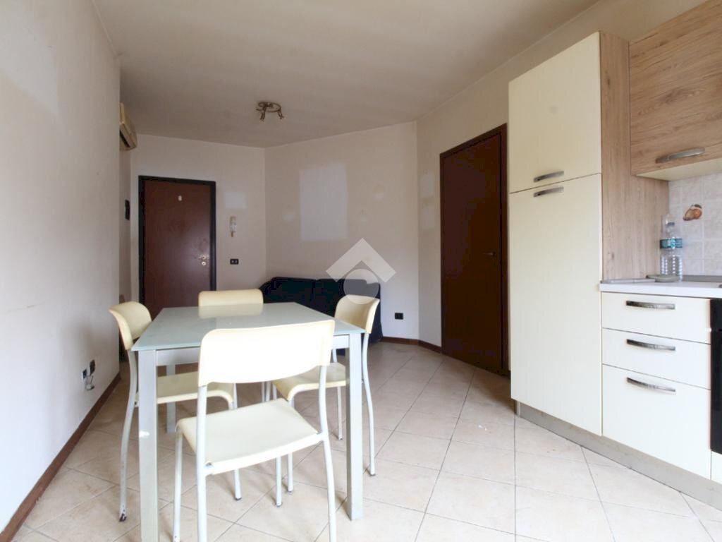 Two-room apartment Via Canale, Casalgrande - photo 3