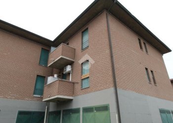 Two-room apartment Via Canale, Casalgrande - photo 1