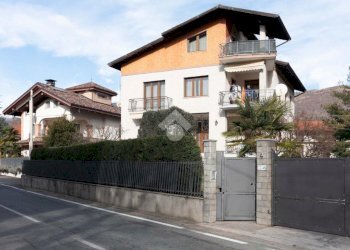 Three-family Villa Corso borla, Balangero - photo 1