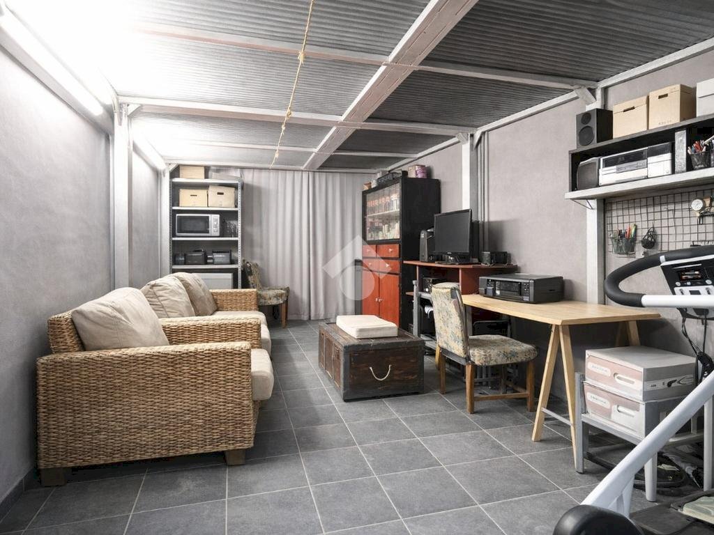 Box Viale A. Gramsci, Sassuolo - photo 1