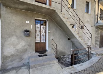 Casa semi indipendente Via della Libertà, 80a, Saint-Pierre - foto 2