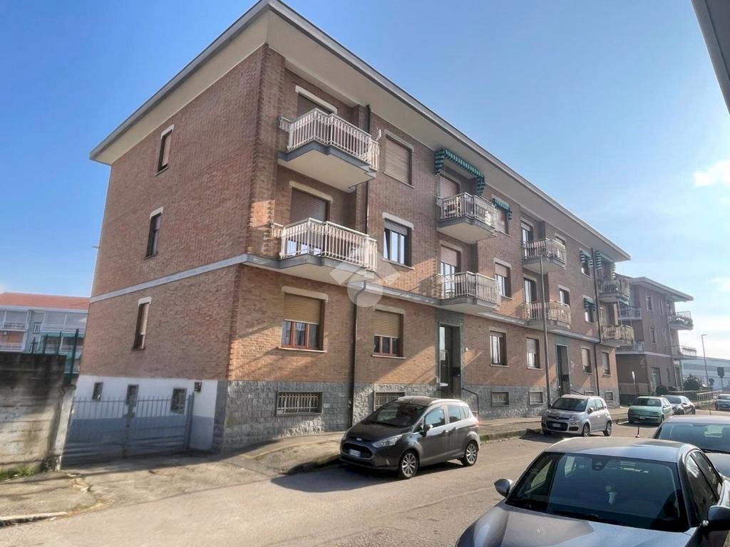 Three-room apartment Via cattaneo, Moncalieri - photo 1