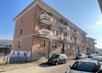 Trilocale Via cattaneo, Moncalieri - foto 1