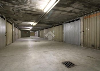 Box Piazza Cavallero, Rivoli - foto 4