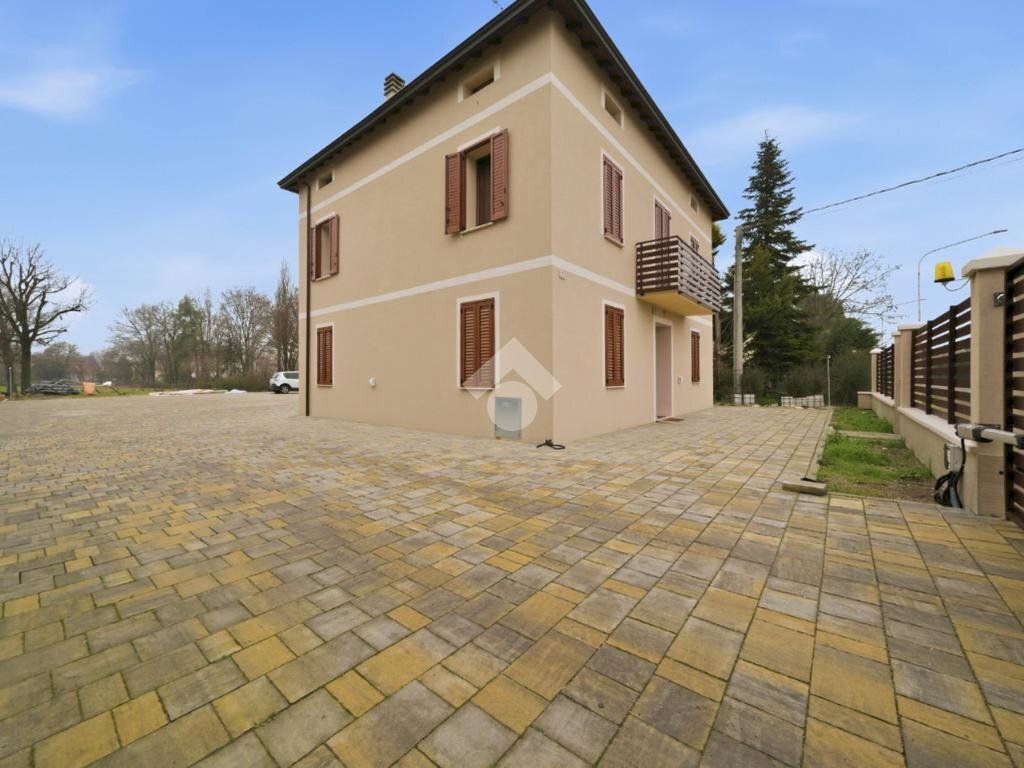 Casa indipendente Via L. Da Vinci, Cadelbosco di Sopra - foto 2