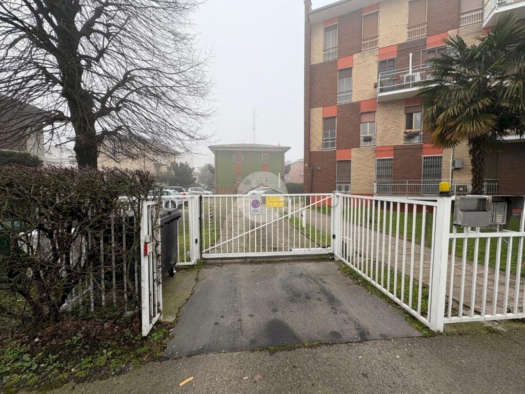 Box Via Bruno Buozzi, Rozzano - photo 1