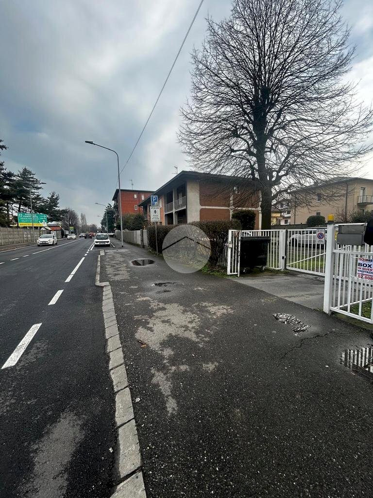 Box Via Bruno Buozzi, Rozzano - photo 2