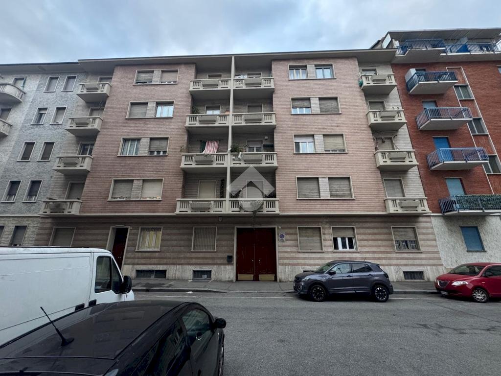 Trilocale Corso Piero Maroncelli 38, Torino (zona Nizza Millefonti) - foto 1