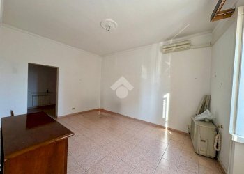 Quadrilocale Via Umberto Bertolotti, Genova (zona Cornigliano) - foto 3