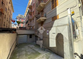 Box Via Paolo Antonio De Cavero, Genova (zona Cornigliano) - foto 6