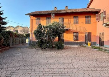 Casa indipendente via al Duca, 19, Asti - foto 1