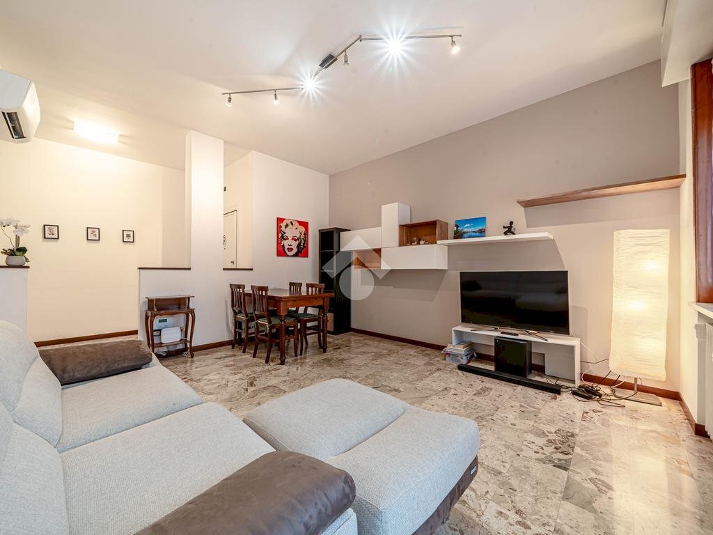 Three-room apartment Strada Antonio Zarotto, Parma (neighborhood Lubiana) - photo 2