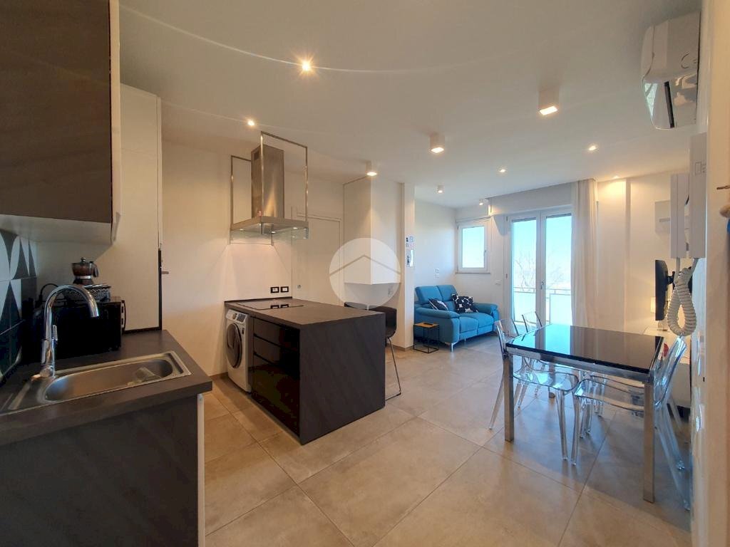 Three-room apartment Via Dante Alighieri, Cesenatico - photo 1