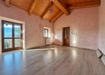 Casa semi indipendente Via S. Lucia, Val della Torre - foto 3