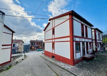 Foto 1 - Casa indipendente VIA PROVINCIALE
 
18, Zungoli - foto 1