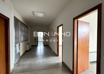 Foto 10 - Office VIA ROMA
 
19, Loria - photo 10