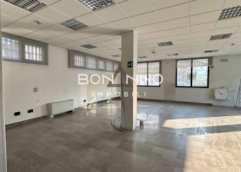 Foto 14 - Office VIA ROMA
 
19, Loria - photo 14