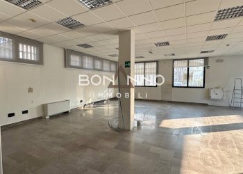 Foto 15 - Office VIA ROMA
 
19, Loria - photo 15