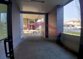 Foto 4 - Negozio VIA GAUDENZIO FERRARI, Saronno - foto 4