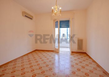 Stanza vuota - Appartamento Via Metastasio
 
40, Palo del Colle - foto 8