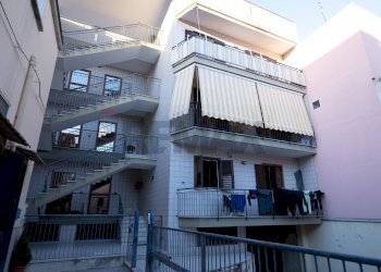 Edificio all\'aperto - Quadrilocale Via Cesare Cantù
 
10, Palo del Colle - foto 2