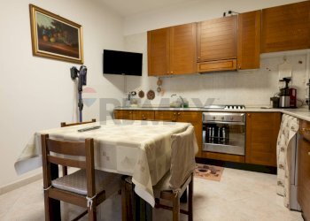 Cucina - Quadrilocale Via Cesare Cantù
 
10, Palo del Colle - foto 11