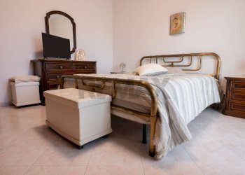 Camera / camera da letto - Quadrilocale Via Cesare Cantù
 
10, Palo del Colle - foto 19