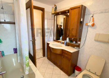 Bagno - Casa indipendente La Pezza
 
9, Luino - foto 10