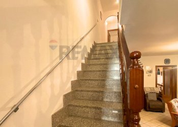 Scale - Casa indipendente La Pezza
 
9, Luino - foto 11