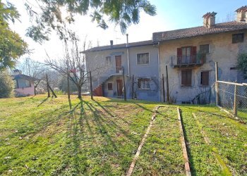 Casa all\'aperto - Casa indipendente via Varese
 
5, Laveno-Mombello - foto 1