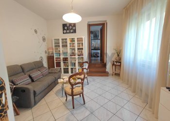 Soggiorno - Casa indipendente via Varese
 
5, Laveno-Mombello - foto 5