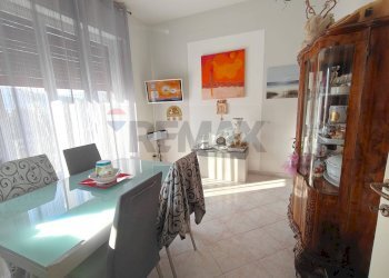 Sala da pranzo - Casa indipendente via Varese
 
5, Laveno-Mombello - foto 8