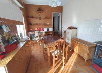 Sala da pranzo - Casa indipendente via Varese
 
5, Laveno-Mombello - foto 19