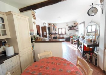 Sala da pranzo - Casa indipendente via Reno
 
2, Laveno-Mombello - foto 9