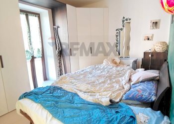 Camera / camera da letto - Casa indipendente via Reno
 
2, Laveno-Mombello - foto 12