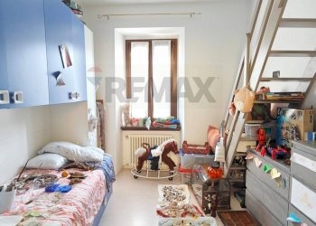 Camera / camera da letto - Casa indipendente via Reno
 
2, Laveno-Mombello - foto 13