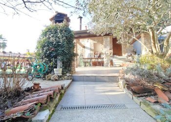 Casa all\'aperto - Casa indipendente via Reno
 
2, Laveno-Mombello - foto 17