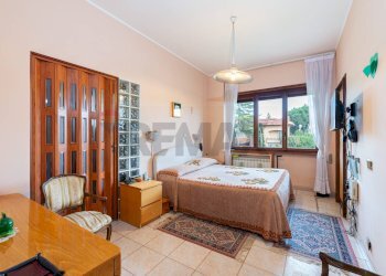 Camera / camera da letto - Casa semi indipendente Via Alcmane, Roma - foto 11