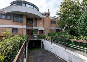 Edificio all\'aperto - Casa semi indipendente Via Alcmane, Roma - foto 27