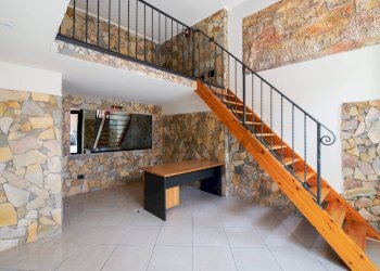 Scale - Commercial Premises VIALE VINCENZO FEDERICI
 
21, Monterotondo - photo 4